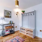 Cosy District - Walk To - Sleeps 6 * Windermere