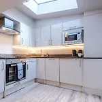 Nyaraló Cosy District - Walk To - Sleeps 6