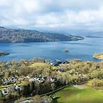 Cosy District - Walk To - Sleeps 6