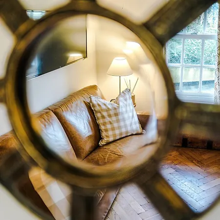 Cosy District - Walk To - Sleeps 6 Nyaraló