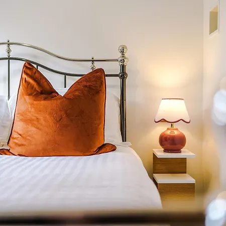 Cosy District - Walk To - Sleeps 6 Windermere