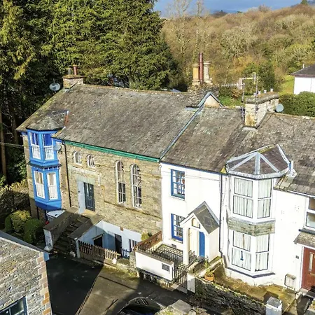 Cosy District - Walk To - Sleeps 6 *