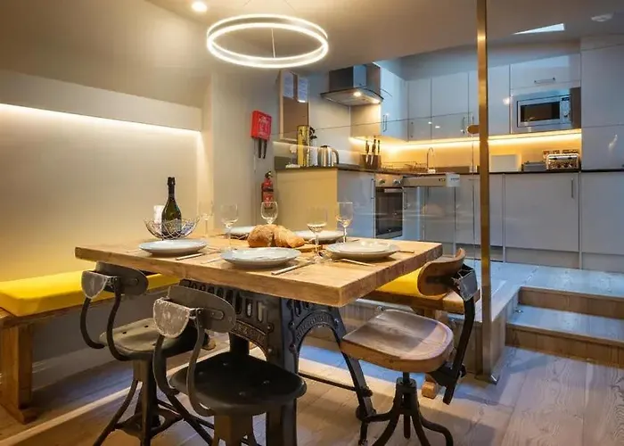 Cosy Lake District Cottage - Walk To Windermere - Sleeps 6