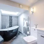 بيت للعطل Cosy District - Walk To - Sleeps 6 ويندرمير